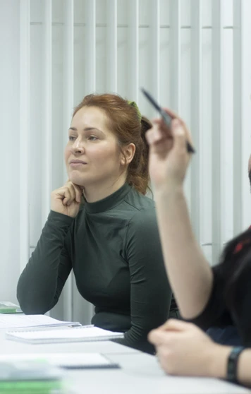 Students actively listening and participating in a humanities class at Glasgow Kelvin College. Students actively listening and participating in a humanities class at Glasgow Kelvin College.